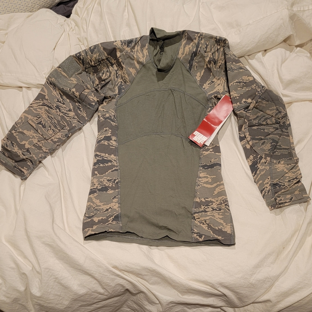 Massif combat shirt